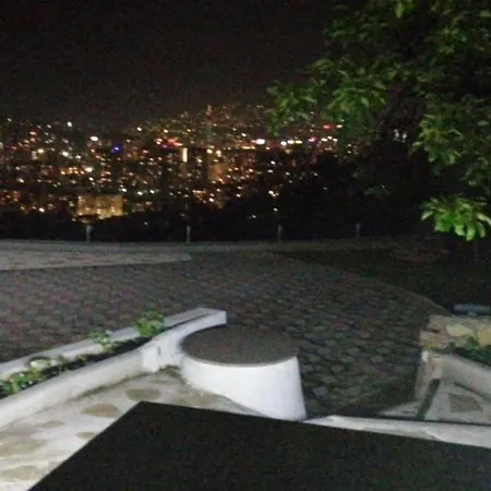 Sky Aman Manzil * 사라예보